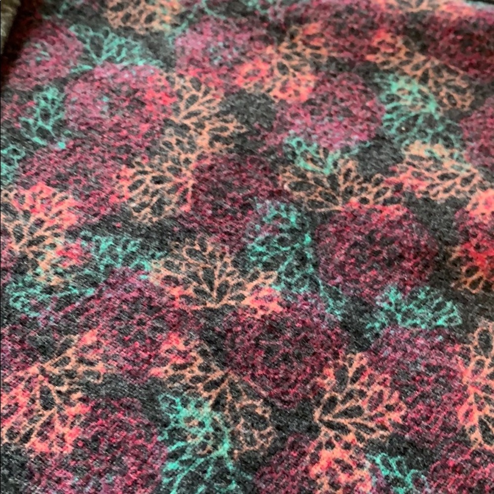LuLaRoe Randy - Picture 3 of 3